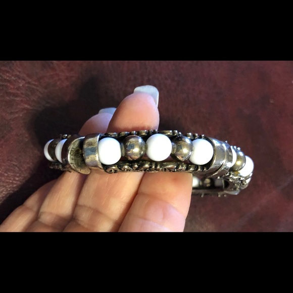 Lot of 4 pieces-2 bracelets & 2 pairs of earrings - Picture 4 of 13